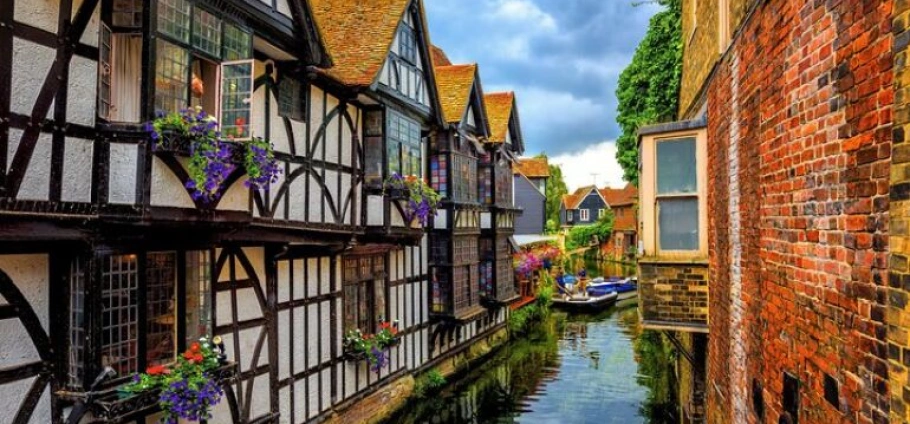 Canterbury Private Guided Walking Tour-3